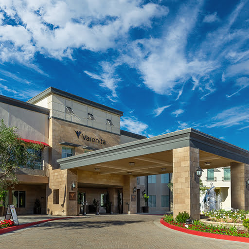 Varenita of Simi Valley retirement community exterior